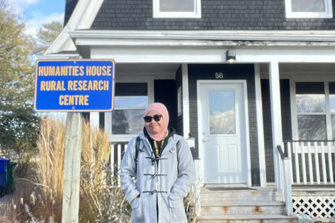 Mahasiswa Unair Intan Putriani Raih Beasiswa SEED, Lakukan Riset Kopi di Dalhousie University Kanada