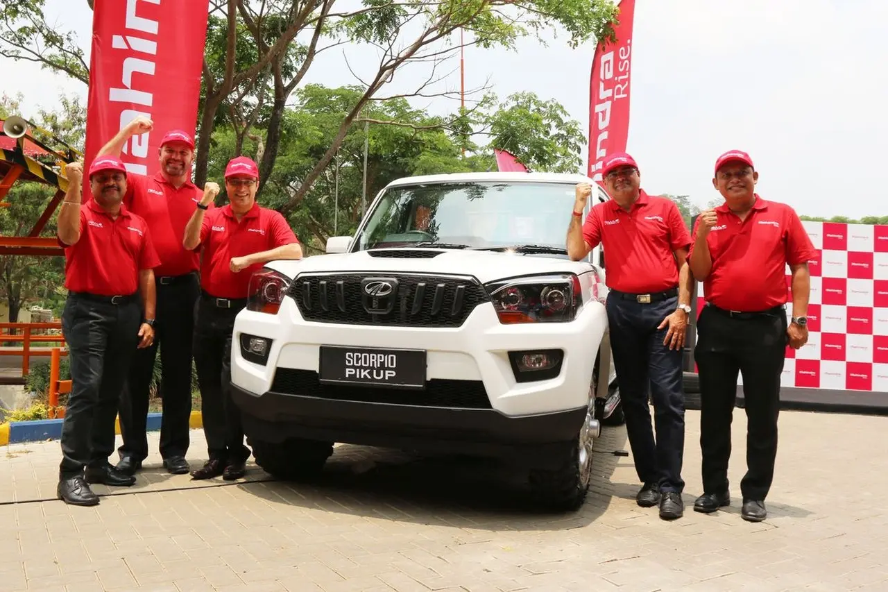 Mahindra Kembali Bangkit di Indonesia, Raih Proyek Jumbo 35.000 Unit Pikap untuk Logistik Desa