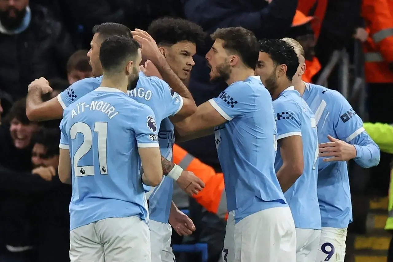 Manchester City Bertekad Jaga Jarak di Puncak, Hadapi Leeds United di Elland Road: Doku Absen?