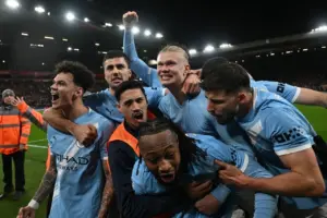 Manchester City Menang Dramatis di Anfield, Ancaman Nyata Bagi Arsenal di Puncak Klasemen
