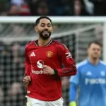 Manchester United Amankan Tiga Poin Dramatis Lawan Fulham 3-2, Michael Carrick Perpanjang Rekor Tak Terkalahkan