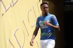 Manchester United Siapkan 40 Juta Euro untuk Rekrut Eder Militao dari Real Madrid