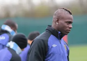 Mario Balotelli Kecam Aksi Rasisme Suporter Dubai City Usai Debut Bersama Al Ittifaq di Liga UEA