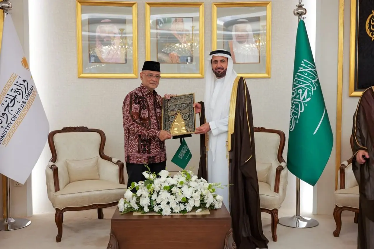 Menteri Gus Irfan dan Taufiq Al-Rabiah Sepakati Integrasi Digital untuk Layanan Haji 2026 Terbaru Menteri Gus Irfan dan Taufiq Al-Rabiah Sepakati Integrasi Digital untuk Layanan Haji 2026 Terbaru