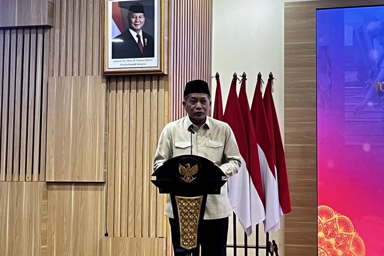 Menteri Koperasi Ferry Juliantono Kaji Ulang Perpres Ritel Modern, Tanggapi Keluhan Pedagang Kecil