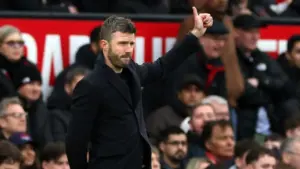 Michael Carrick Puji Performa Leny Yoro dan Benjamin Sesko Usai Manchester United Imbang Lawan West Ham