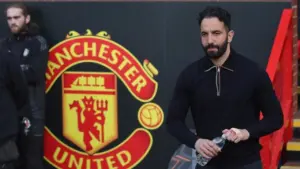 Michael Carrick Tanggapi Performa Manchester United yang Melonjak Setelah Era Ruben Amorim