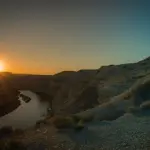 Misteri Geologis Terpecahkan: Ilmuwan Ungkap Alasan Sungai Green Colorado Tampak Mengalir Melawan Gravitasi