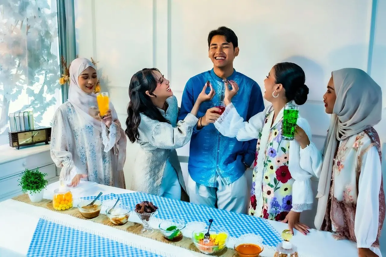 Mokel: Istilah Populer Ramadhan yang Tercatat KBBI dan Hukumnya dalam Pandangan Islam