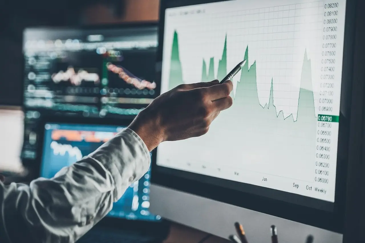 OJK Ungkap Aturan Baru untuk Finfluencer, Jelaskan Risiko dan Kewajiban Transparansi Demi Keamanan Investor