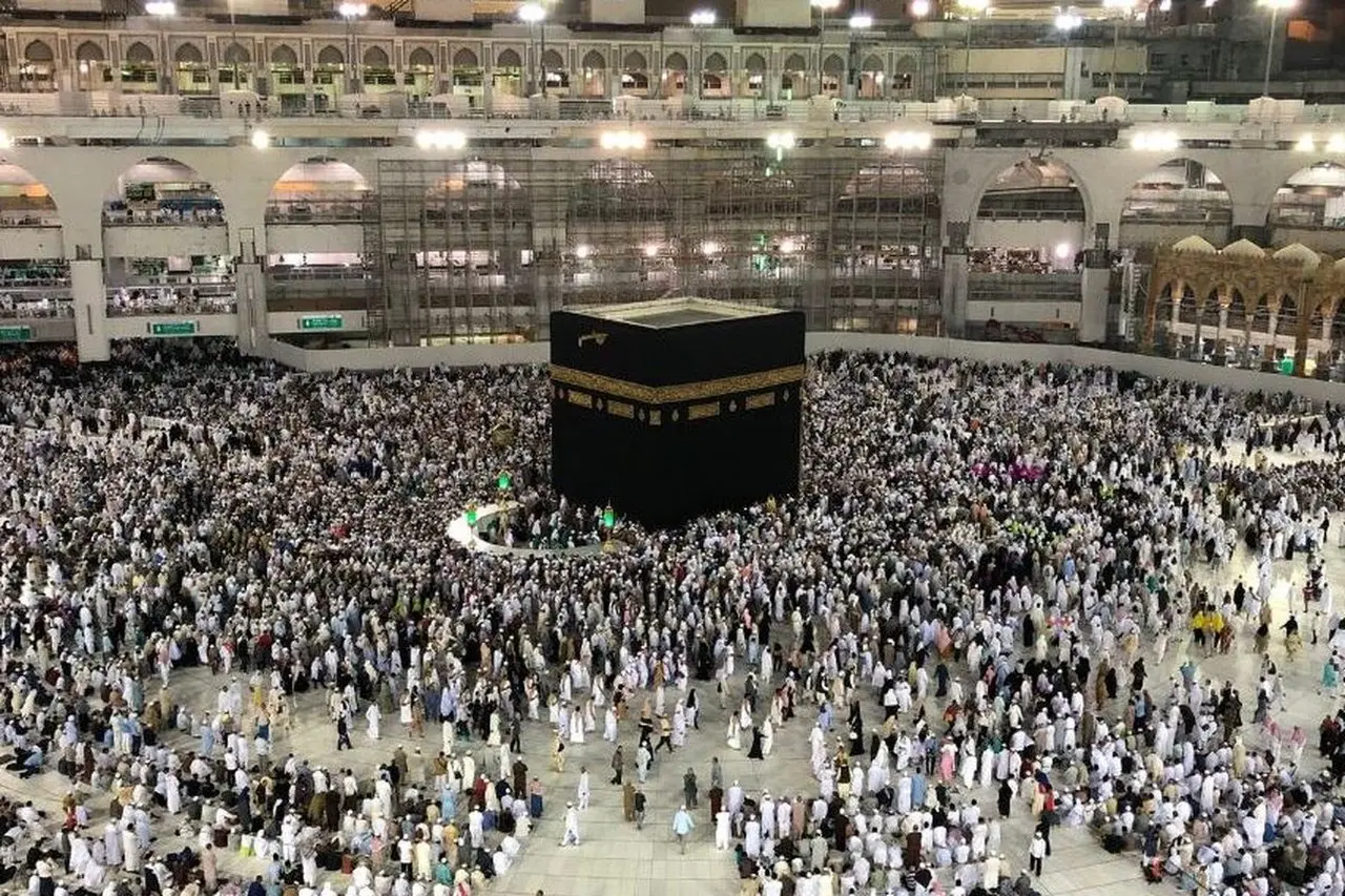 Otoritas Umum Dua Masjid Suci Resmi Terapkan Sistem Barcode Canggih untuk Pantau Kepadatan Tawaf dan Sa’i Selama Ramadan Otoritas Umum Dua Masjid Suci Resmi Terapkan Sistem Barcode Canggih untuk Pantau Kepadatan Tawaf dan Sa’i Selama Ramadan