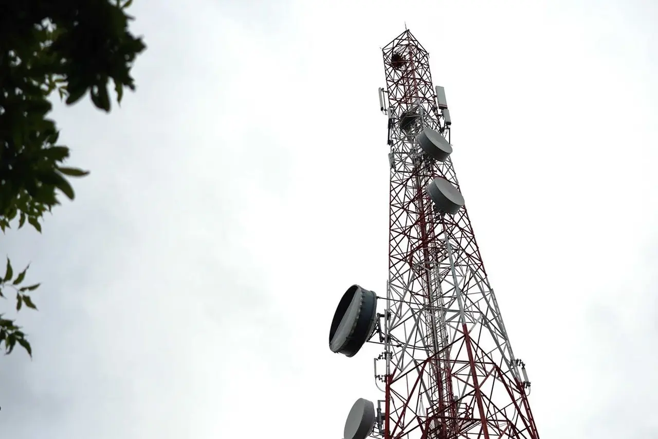 Pakar ITB Soroti Keterbatasan Spektrum dan Harga Perangkat Jadi Penghambat Utama Adopsi 5G di Indonesia Pakar ITB Soroti Keterbatasan Spektrum dan Harga Perangkat Jadi Penghambat Utama Adopsi 5G di Indonesia