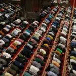 Panduan Lengkap Sholat Tarawih 2026: Niat Bahasa Arab, Tata Cara, dan Ketentuan Jumlah Rakaat