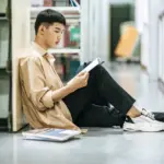 Paradoks Gen Z: Minat Baca Tinggi di Tengah Gempuran Media Sosial dan Distraksi Digital