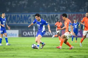 Persib Bandung Catat Dua Kemenangan Tanpa Thom Haye, Siap Sambut Kembali Gelandang Timnas di Laga Krusial