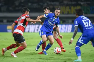 Persib Bandung Catat Kemenangan Telak 5-0 atas Madura United, Eliano Reijnders Jadi Sorotan