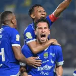 Persib Bandung Kokoh di Puncak Klasemen Super League Usai Tekuk Malut United 2-0 di GBLA