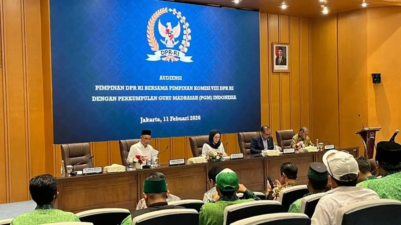 Pimpinan DPR Terima Keluhan Guru Madrasah Swasta Terkait Aturan PPPK dan Kesejahteraan Tenaga Pendidik