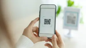 Polsek Pesanggrahan Selidiki Penempelan Barcode Judi Online di Warung Kopi Jakarta Selatan