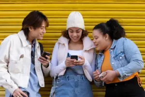 Riset Ipsos Indonesia Ungkap Gen Z Jadi Akselerator Utama Adopsi Dompet Digital, ShopeePay Paling Sering Digunakan