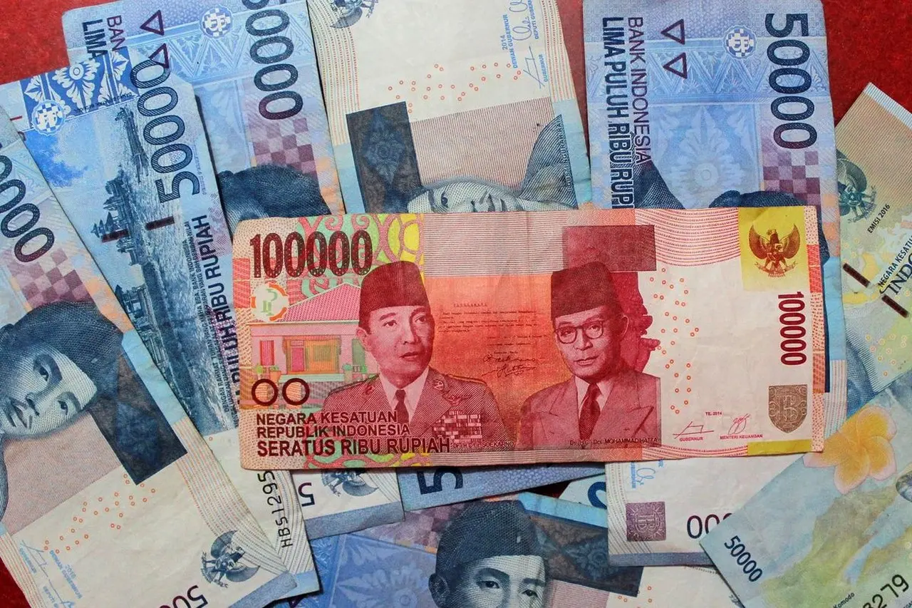 Rupiah Hari Ini Menguat ke Rp 16.823 per Dollar AS Seiring Melandainya Data Inflasi Amerika Serikat Rupiah Hari Ini Menguat ke Rp 16.823 per Dollar AS Seiring Melandainya Data Inflasi Amerika Serikat