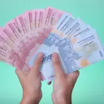 Rupiah Menguat Tipis ke Rp 16.800 per Dollar AS, IHSG Catat Kenaikan 0,50 Persen di Tengah Sentimen Hawkish The Fed