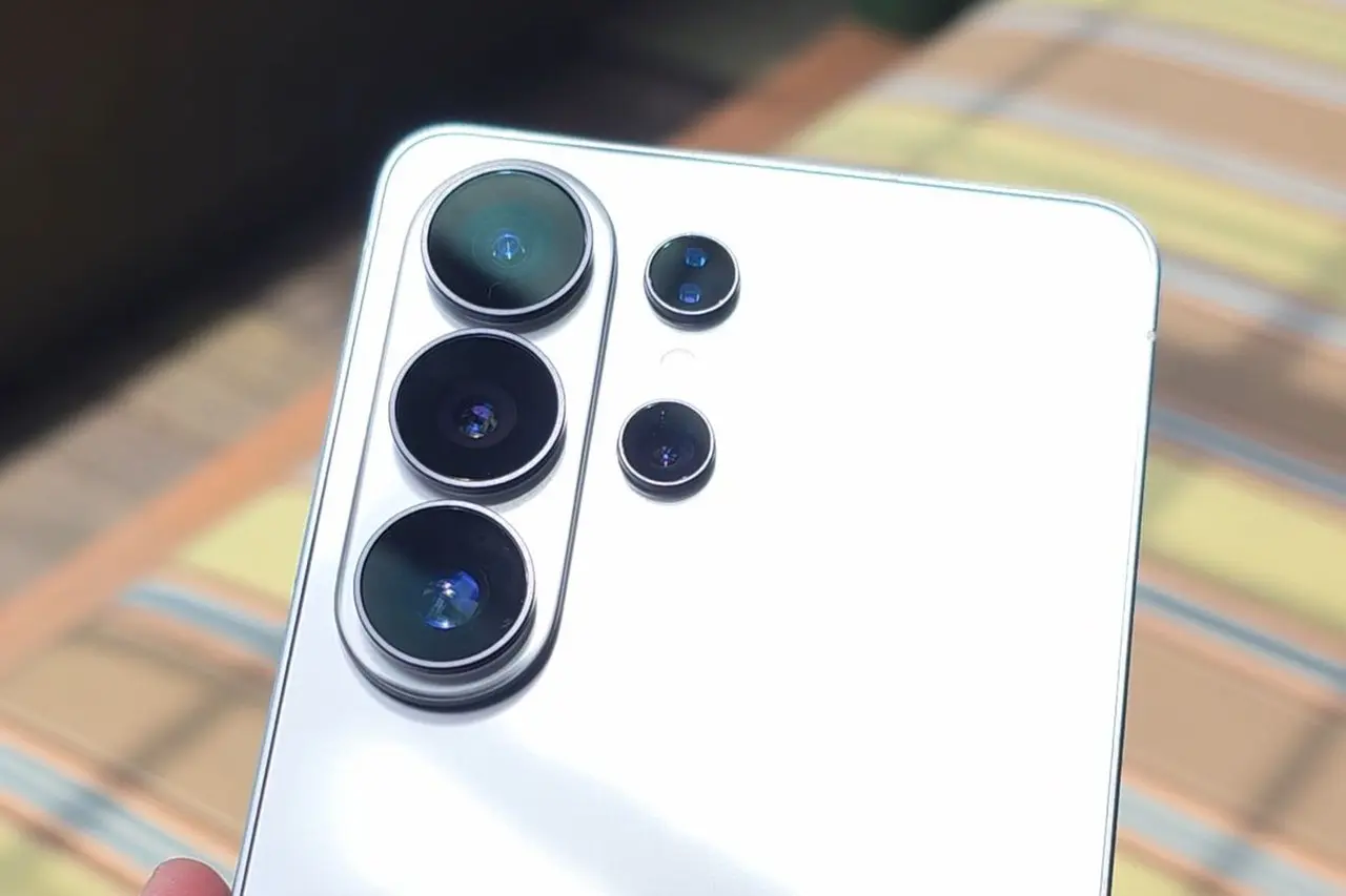 Samsung Perbarui Galaxy S26 Ultra: Ungkap Teknologi Kamera F/1.4 dan Chipset Snapdragon 8 Elite Gen 5 untuk Fotografi Malam