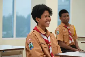 Siswi SRMA 21 Surabaya, Ayu Rayyanah, Ungkap Tantangan Adaptasi Asrama Sambil Ukir Prestasi Karate Gemilang