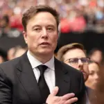 SpaceX Ajukan Izin ke FCC: Elon Musk Berencana Orbitkan Satu Juta Satelit untuk Pusat Data AI