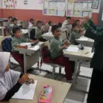 Stafsus Mendikdasmen Arif Jamali Ungkap Sekolah Terintegrasi Prabowo Pakai Kurikulum Ganda dan Bahasa Asing