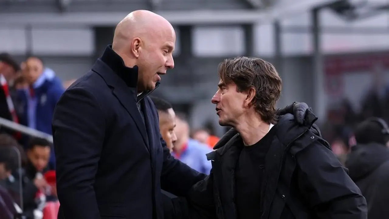 Thomas Frank dan Arne Slot Masuk Daftar Teratas Manajer Premier League yang Terancam Dipecat