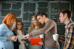 Tren Career Minimalism: Generasi Muda Mulai Tolak Promosi Jabatan demi Keseimbangan Hidup