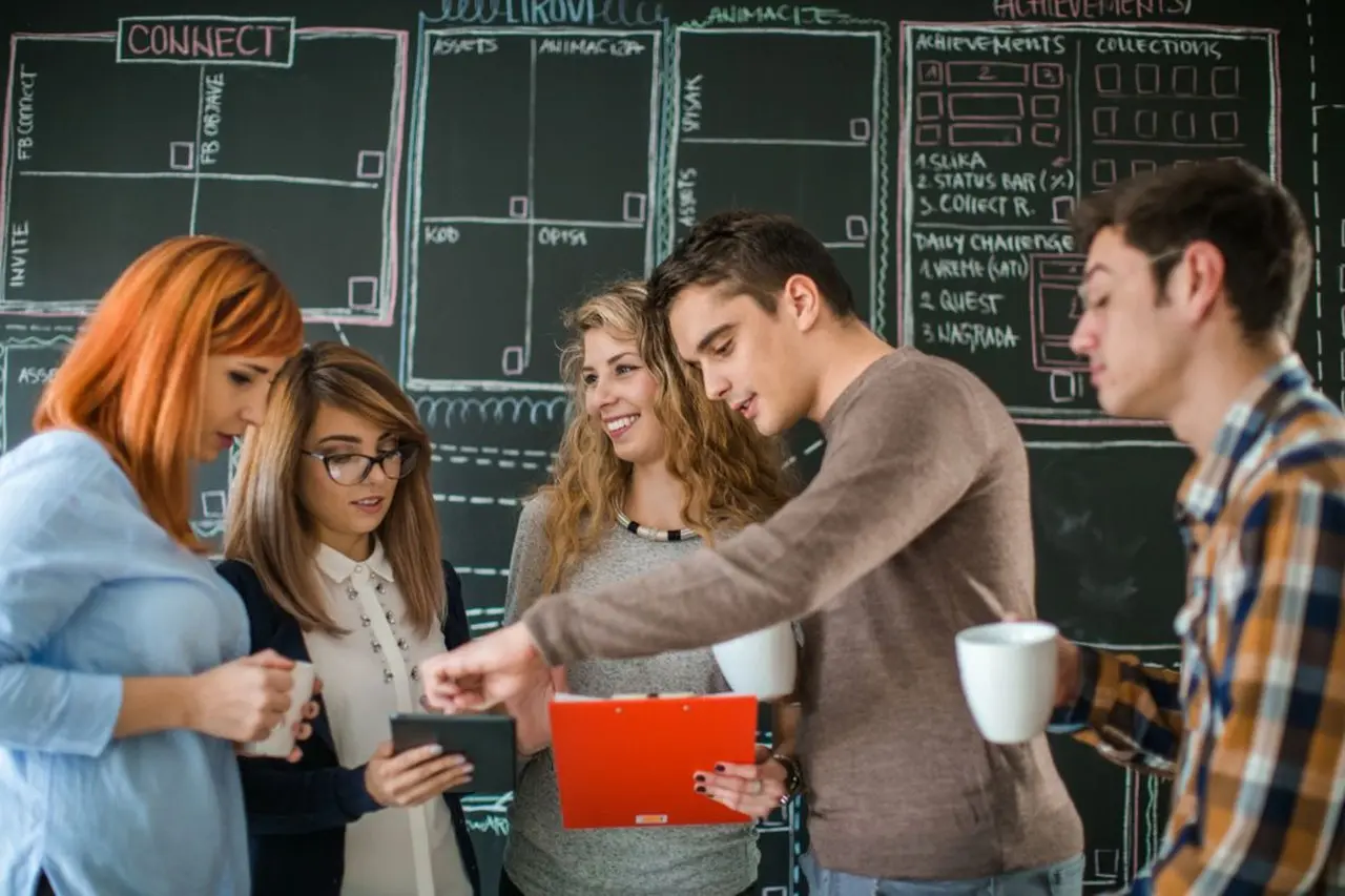 Tren Career Minimalism: Generasi Muda Mulai Tolak Promosi Jabatan demi Keseimbangan Hidup