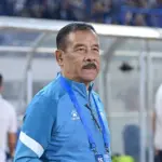 Umuh Muchtar Desak Persib Bandung Tak Terlena Jelang Laga Kontra Persebaya, Bidik Hattrick Juara