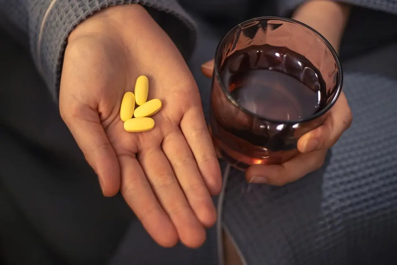 Uraikan Cara Aman Atur Jadwal Minum Obat Selama Puasa Ramadhan Menurut Pakar Farmasi Uraikan Cara Aman Atur Jadwal Minum Obat Selama Puasa Ramadhan Menurut Pakar Farmasi