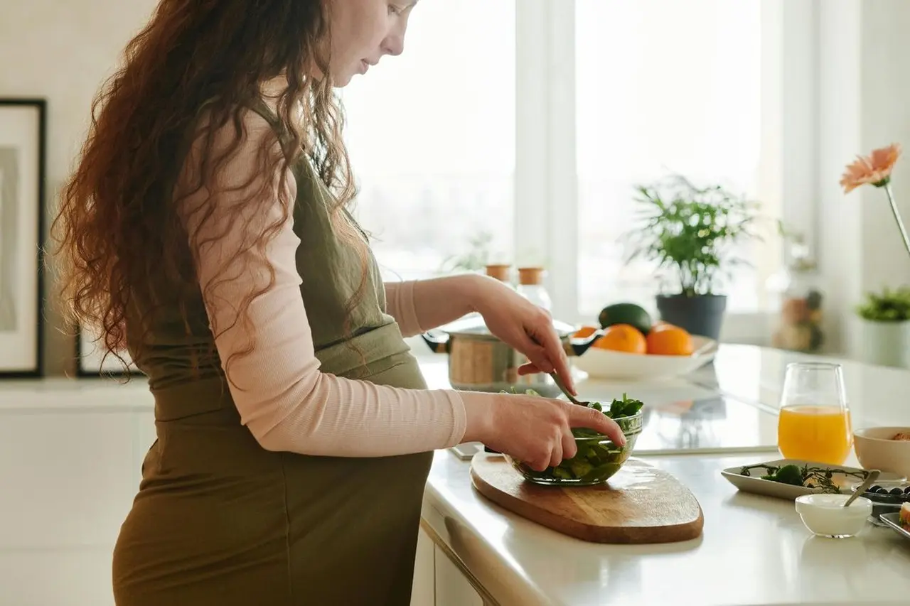 Uraikan Menu Sahur Ideal untuk Ibu Hamil Agar Puasa Ramadhan Tetap Lancar dan Sehat Uraikan Menu Sahur Ideal untuk Ibu Hamil Agar Puasa Ramadhan Tetap Lancar dan Sehat