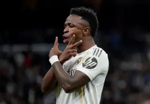 Vinicius Junior Tembus 200 Kontribusi Gol, Real Madrid Libas Real Sociedad 4-1 di Liga Spanyol