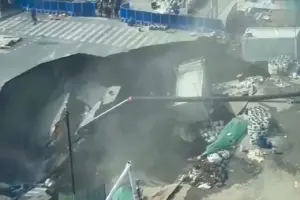 Viral Video Sinkhole Shanghai Diduga Editan AI, Fakta Lapangan Ungkap Lubang Besar di Jalur Metro