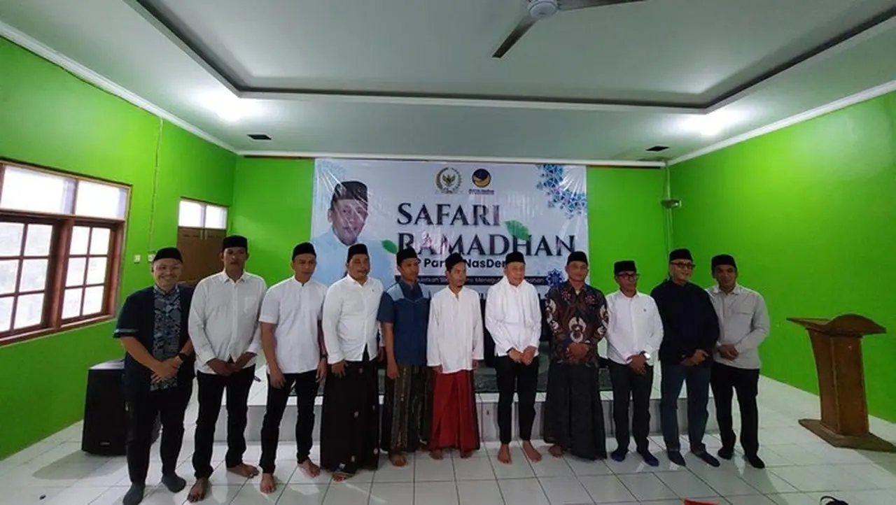 Wakil Ketua DPR Saan Mustopa Apresiasi Peran Pesantren, Ajak NasDem Perkuat Kolaborasi di Cirebon Wakil Ketua DPR Saan Mustopa Apresiasi Peran Pesantren, Ajak NasDem Perkuat Kolaborasi di Cirebon