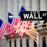 Wall Street Terkoreksi Tajam: Disrupsi AI dan Kebijakan Tarif Trump Soroti Ketidakpastian Ekonomi Global