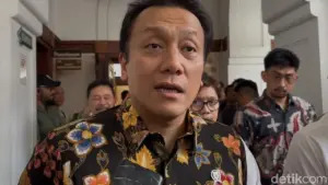 Wamen LH Ungkap Bahaya Pencemaran Sungai Jaletreng Tangsel dan Larang Warga Gunakan Air