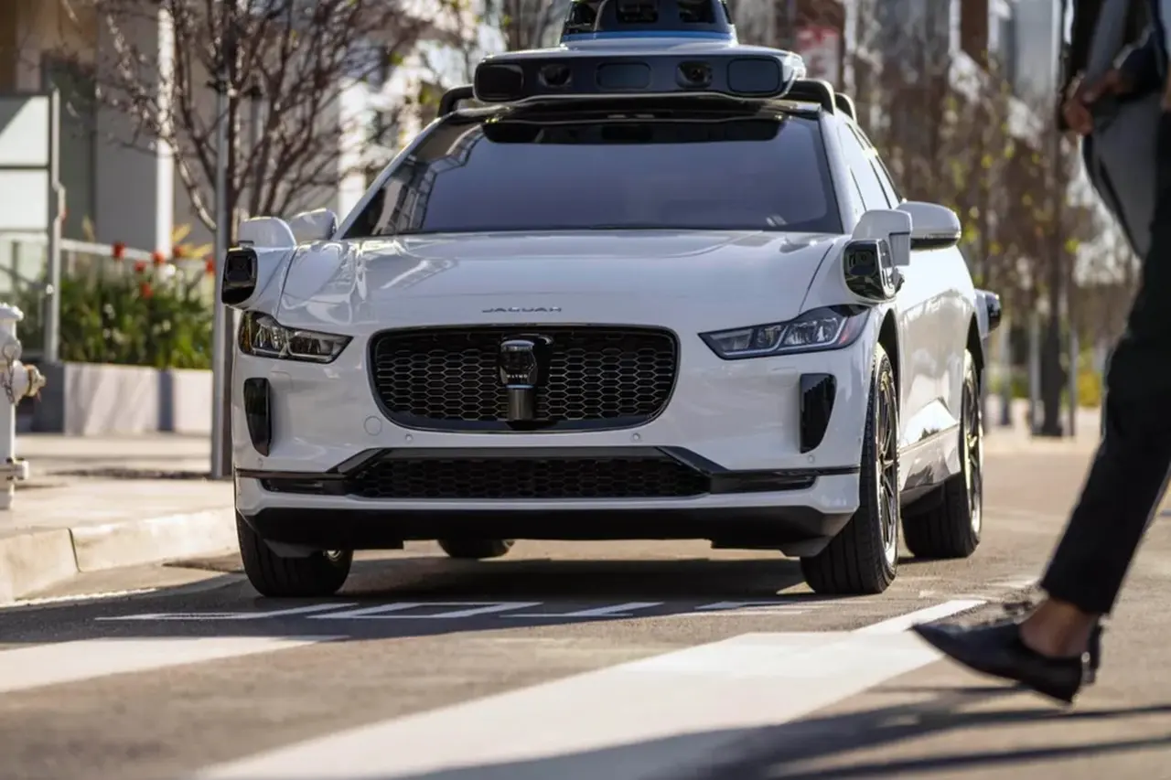 Waymo Ungkap Peran Operator Filipina dalam Operasional Taksi Tanpa Sopir di AS