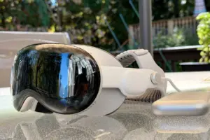 YouTube Resmi Luncurkan Aplikasi Khusus Apple Vision Pro, Dukung Konten 8K dan Video Spasial