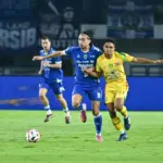 Analisis Mendalam: Mengapa Laga Persebaya Kontra Persib Berpotensi Minim Gol di Super League