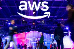 AWS Jelaskan Kronologi Kebakaran Pusat Data di Uni Emirat Arab, Akibatkan Gangguan Parah pada Layanan Cloud Regional