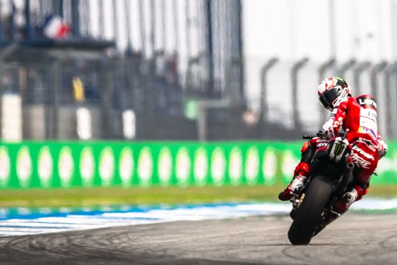 Bagnaia Ungkap Kekaguman pada Marquez dan Acosta, Soroti Adaptasi Motor Jelang MotoGP Thailand 2026