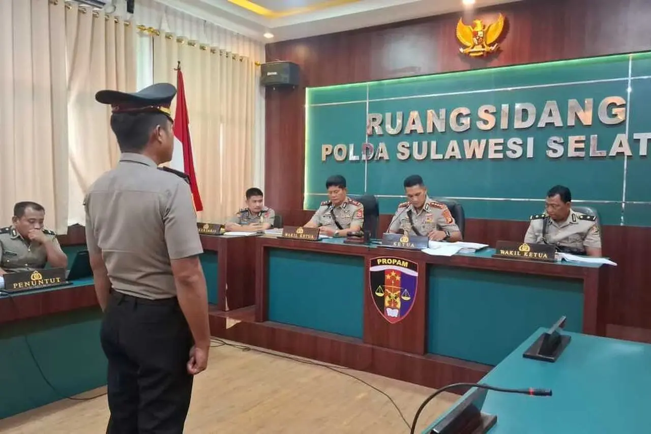 Dua Polisi Polres Toraja Utara Dipecat Tidak Hormat, Terbukti Terima Setoran dari Bandar Narkoba dan Hadapi Proses Pidana