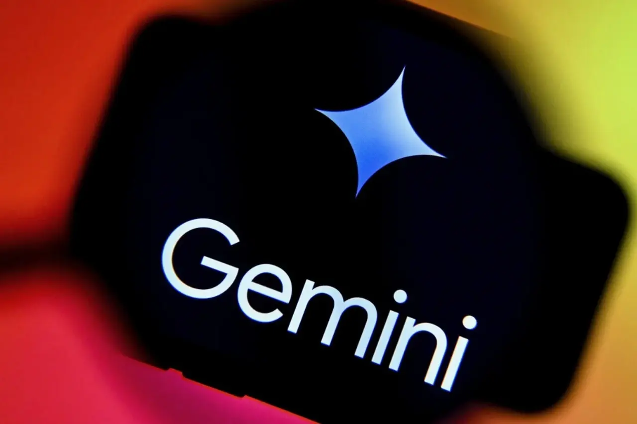 Google Soroti Serangan 100.000 Prompt ke Gemini, Ungkap Modus Kloning Model AI Berpemilik Google Soroti Serangan 100.000 Prompt ke Gemini, Ungkap Modus Kloning Model AI Berpemilik