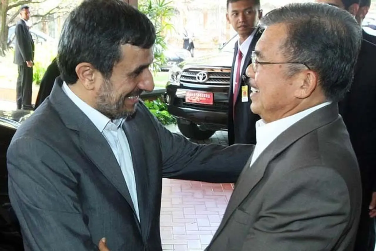Jejak Diplomasi Kemanusiaan: Bagaimana Jusuf Kalla Membangun Kepercayaan Indonesia-Iran