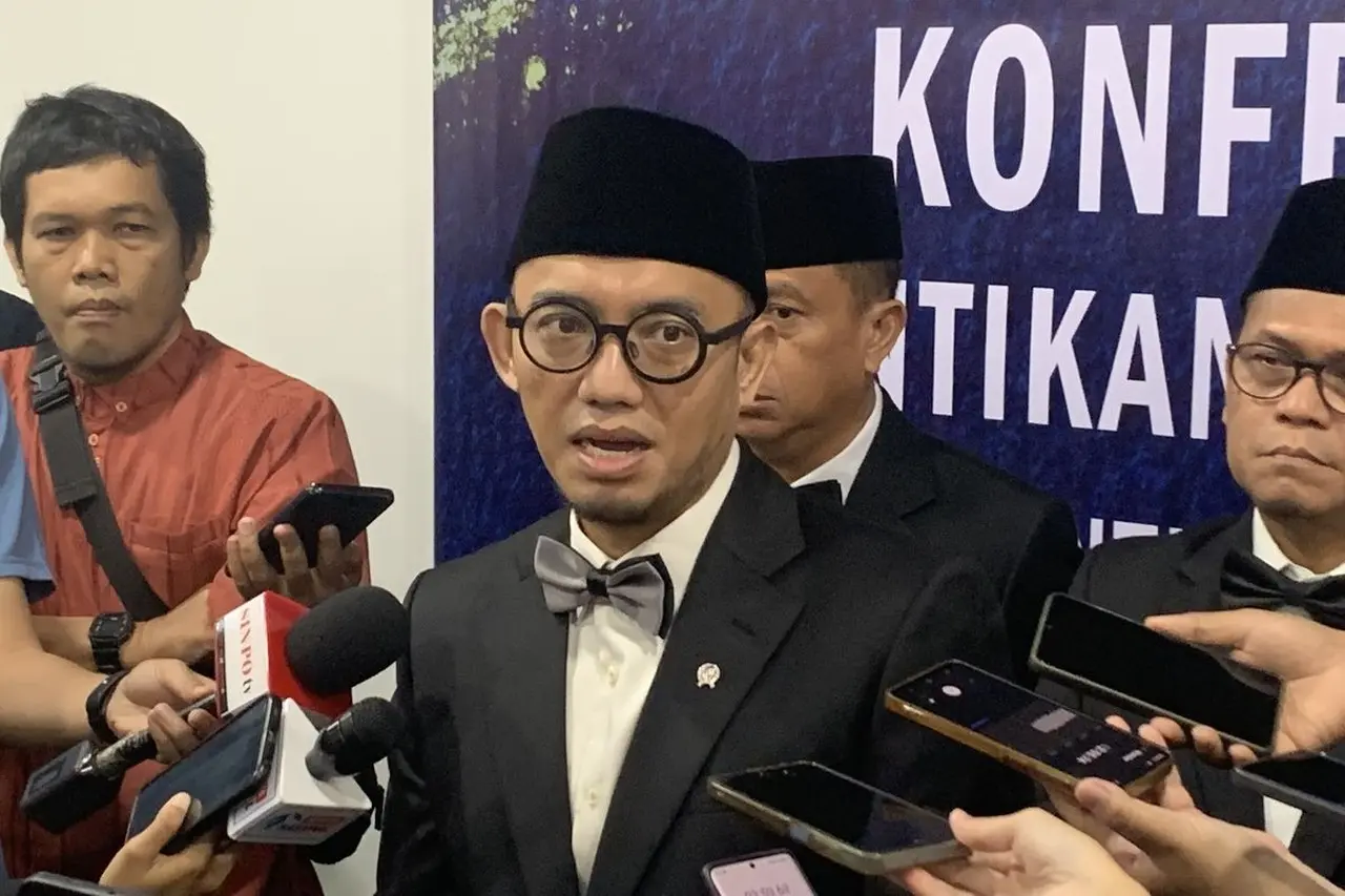 Kemenhaj RI Jelaskan Alasan Penundaan Keberangkatan Umrah dan Pastikan Persiapan Haji Tetap Berjalan Kemenhaj RI Jelaskan Alasan Penundaan Keberangkatan Umrah dan Pastikan Persiapan Haji Tetap Berjalan